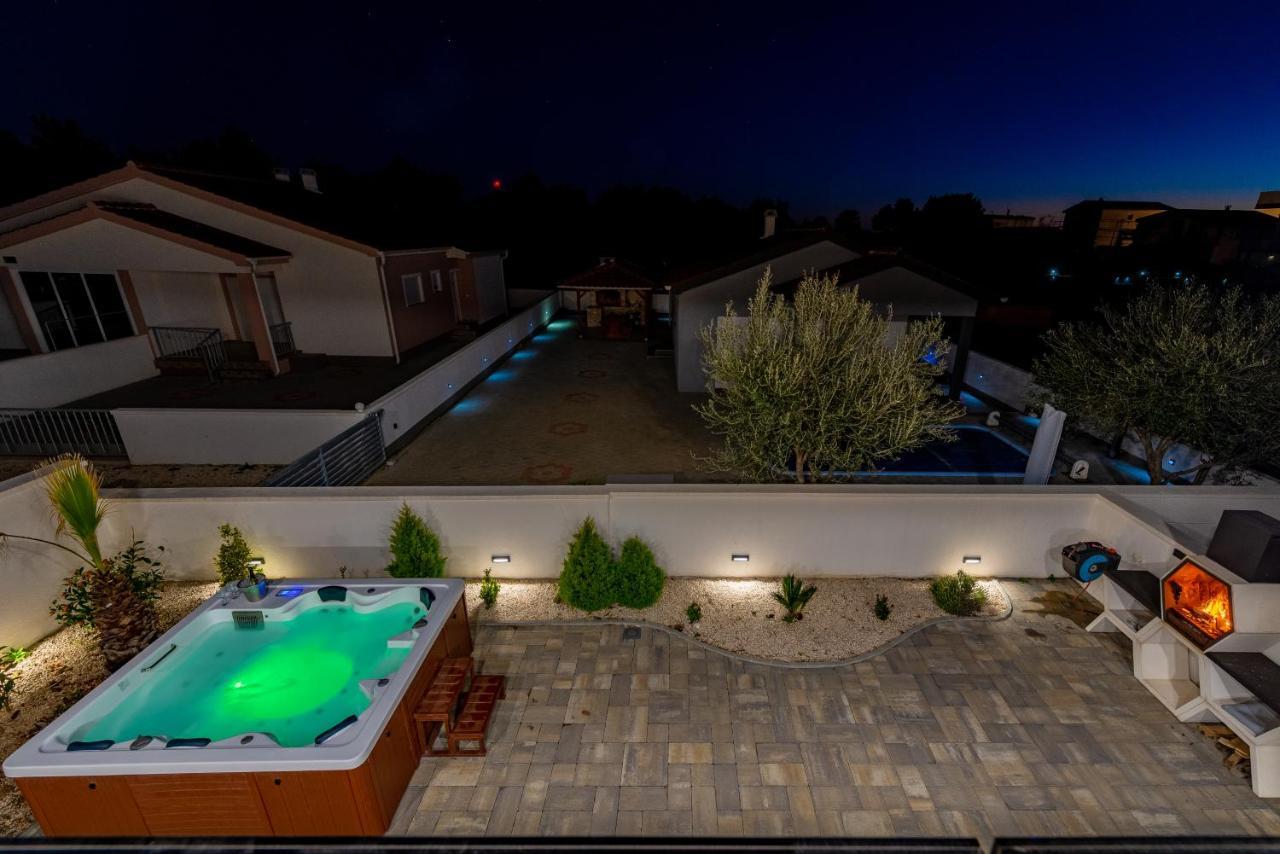 Villa Elite Vir Bagian luar foto