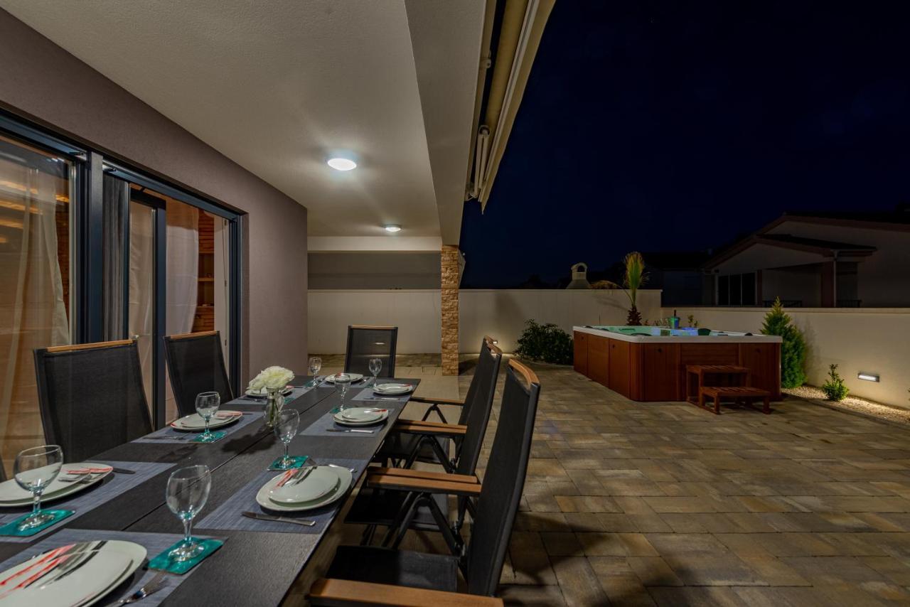 Villa Elite Vir Bagian luar foto